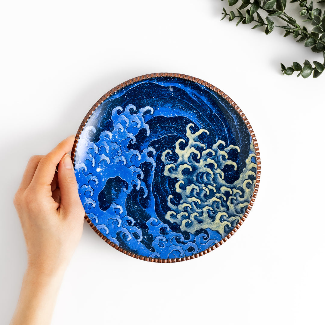 Beautiful ceramic salad plate, featuring a hand-painted Hokusai-inspired wave design, elevates any meal.