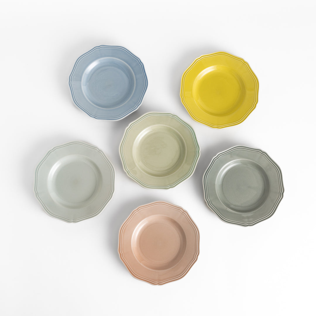 Charming ceramic dessert plates with a warm, glossy finish,perfect for any occasion.