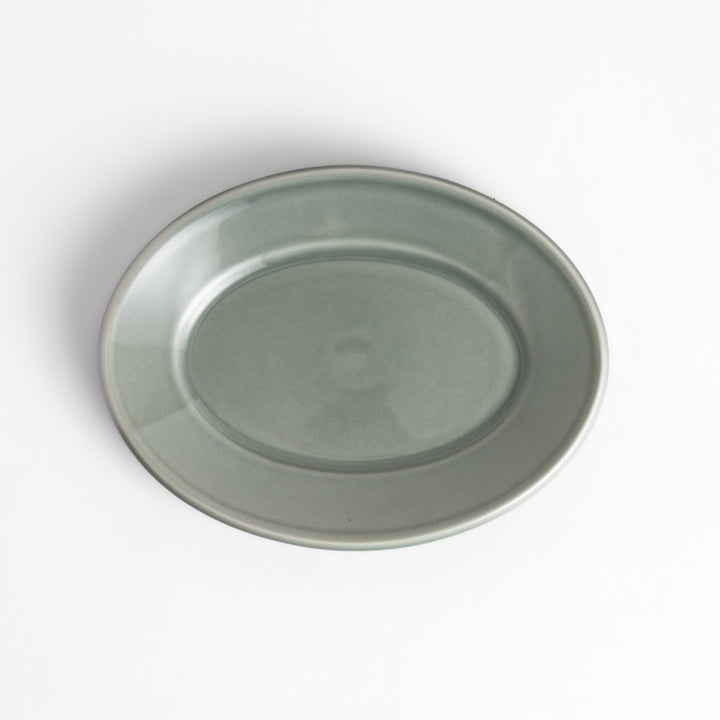 Durable and elegant gray ceramic dessert plate, offering a modern and sophisticated touch to your dining.