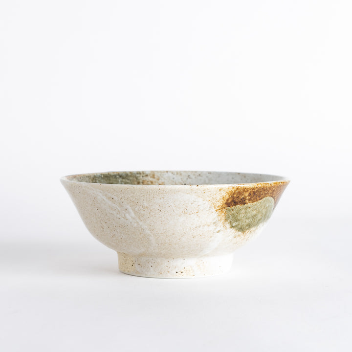 Handcrafted ramen bowl featuring a rustic glaze with unique patterns. Ideal for enhancing your dining experience.