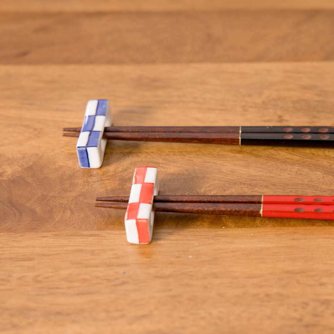 Checkered Chopstick Rest