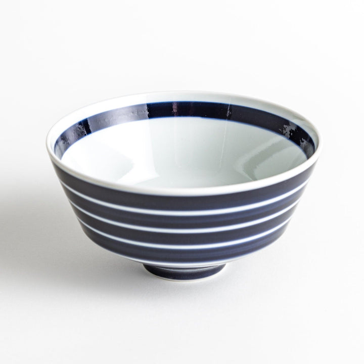 Medium-sized blue or red donburi bowl with thin horizontal white stripes and a matching dark base.